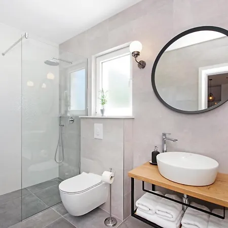 Edita Apartment *